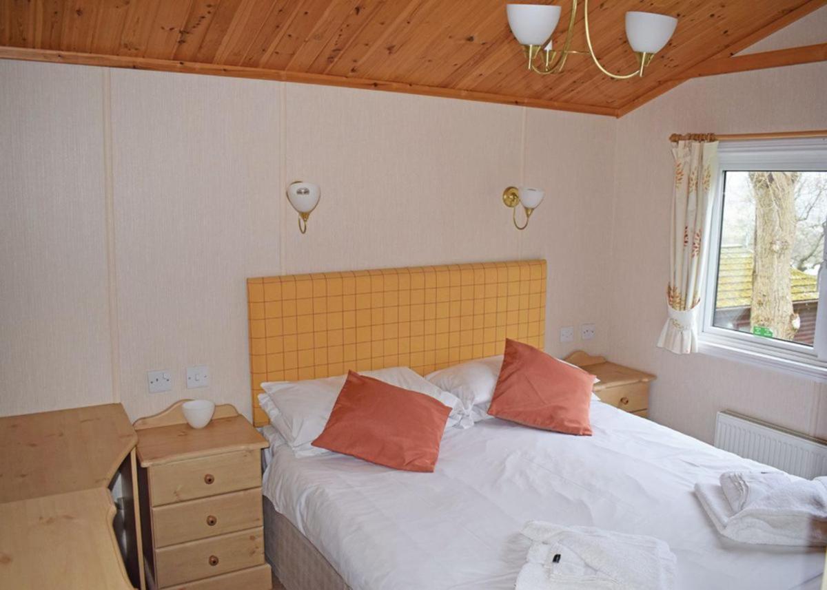 Newlands Park Hotell Charmouth Exteriör bild