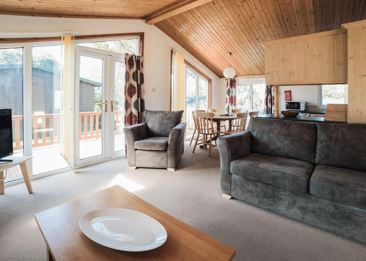 Newlands Park Hotell Charmouth Exteriör bild