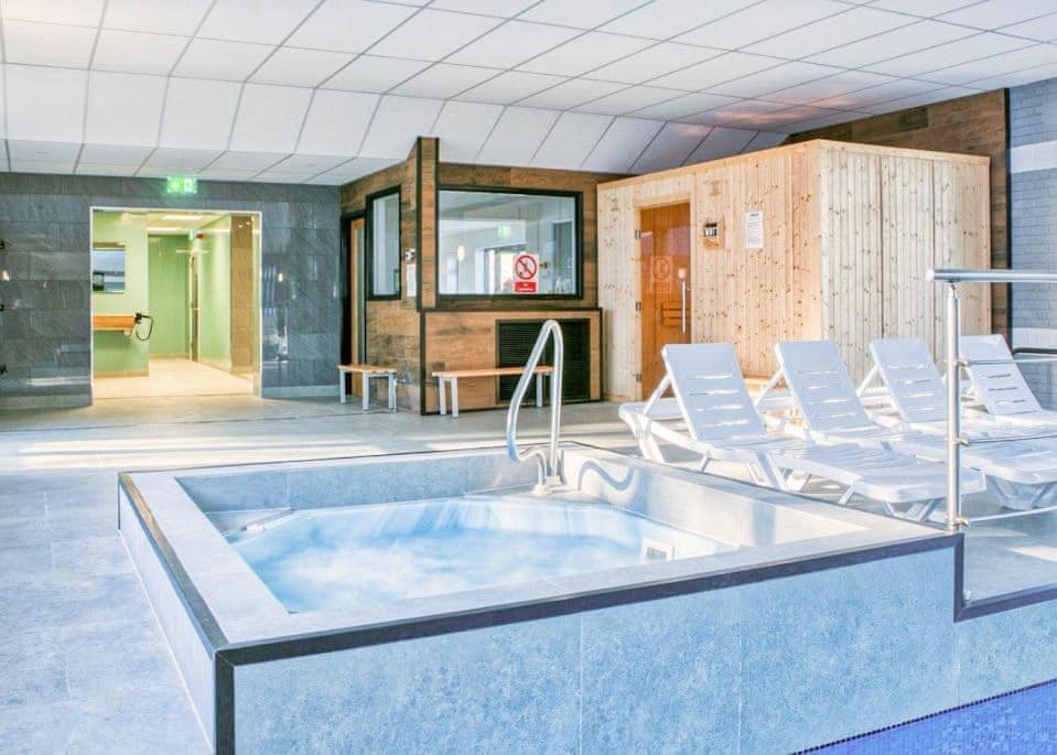 Newlands Park Hotell Charmouth Exteriör bild