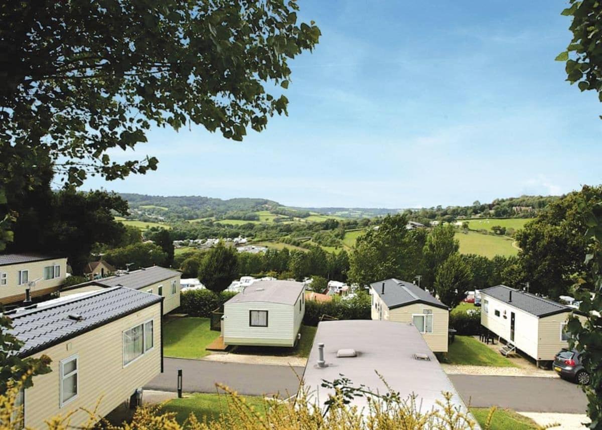 Newlands Park Hotell Charmouth Exteriör bild